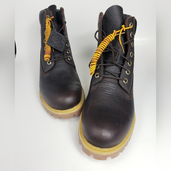 Men's Timberland Boots, Dark Brown, Size 10.5 - Picture 5 of 6